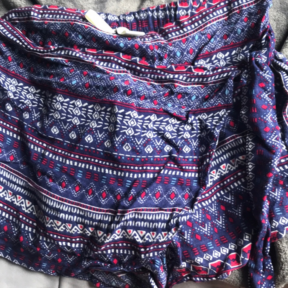 Patterned Wrap Skort - Picture 5 of 5